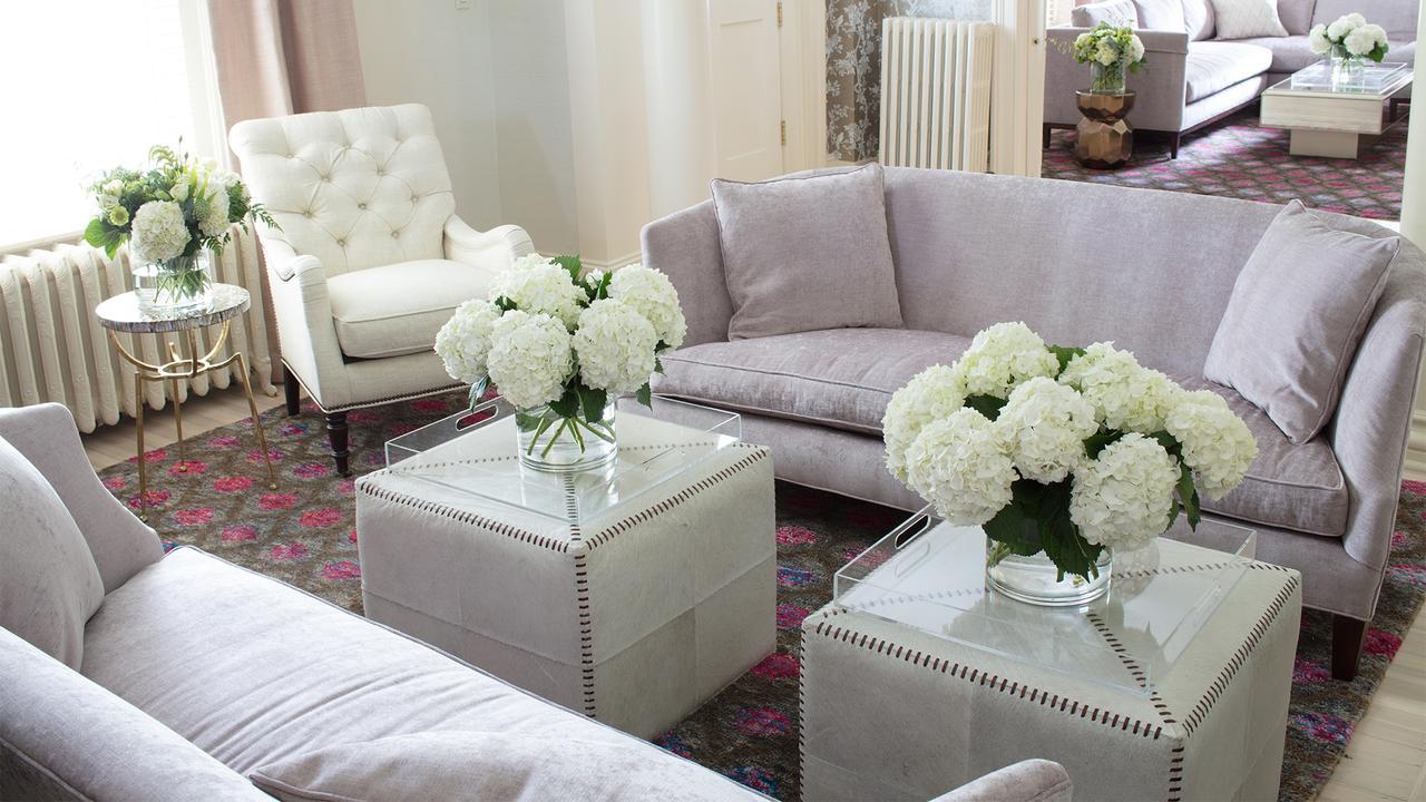 33 Main Hotel Lenox Bagian luar foto