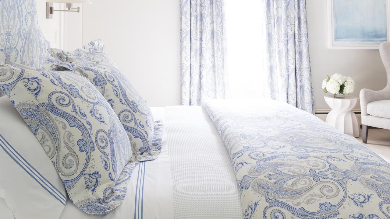33 Main Hotel Lenox Bagian luar foto